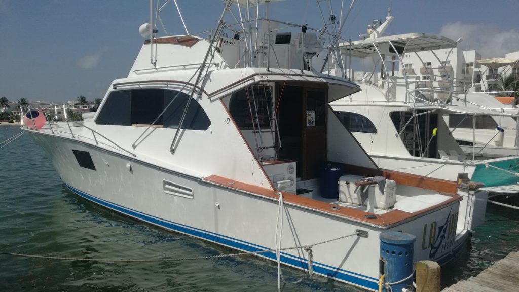 Fishing boat Cancun