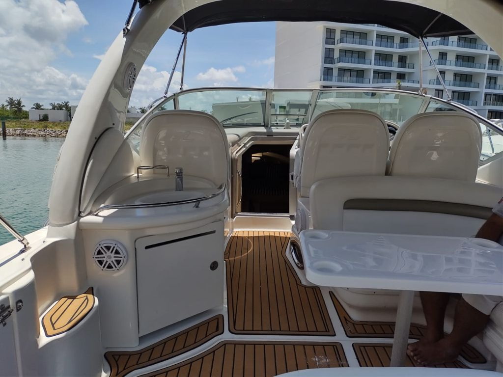 Rent a Searay Yacht 35ft with cabin