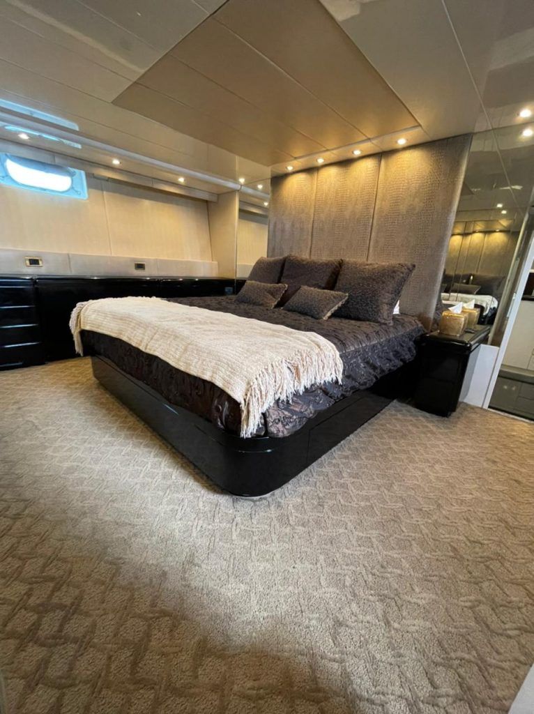 110 FT Mega yacht cabins