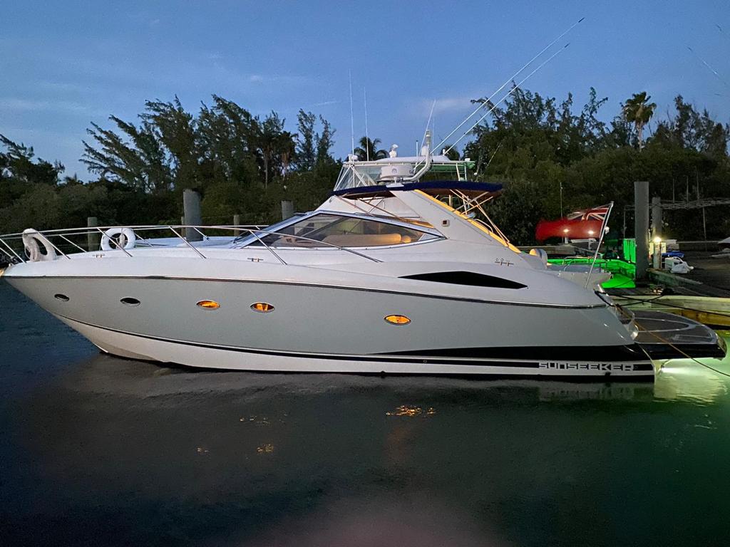 Sunseeker Yacht for rent in cancun