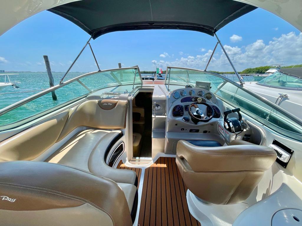 Searay 32 La Bandera