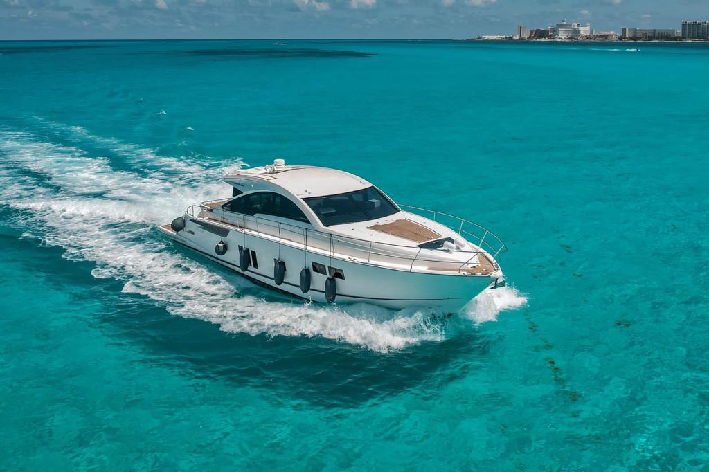 Fairline 60 Yacht aereal