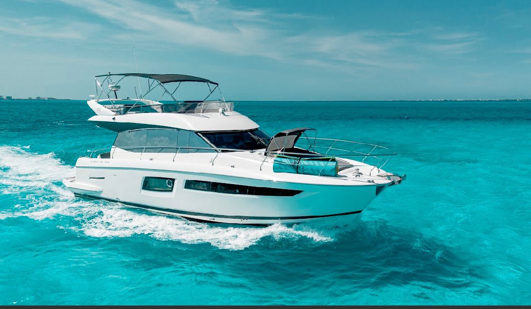 Prestige yacht Cancun #magicsea #GMBSR50