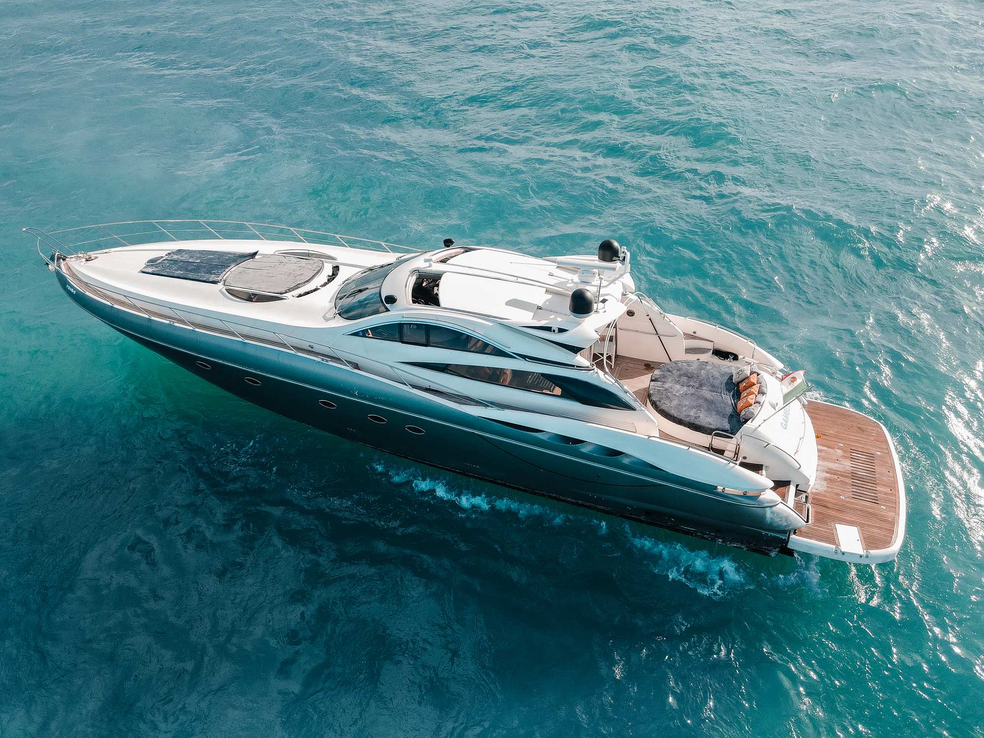 Yacht in rent for large groups